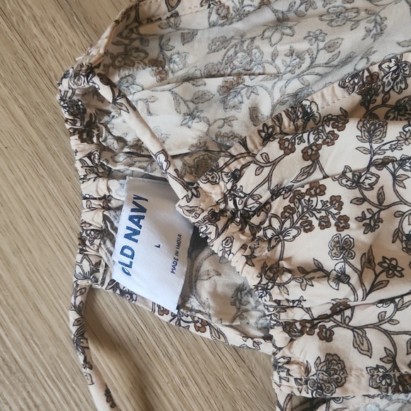 NWT - Boho Vintage print top - Picture 2 of 2